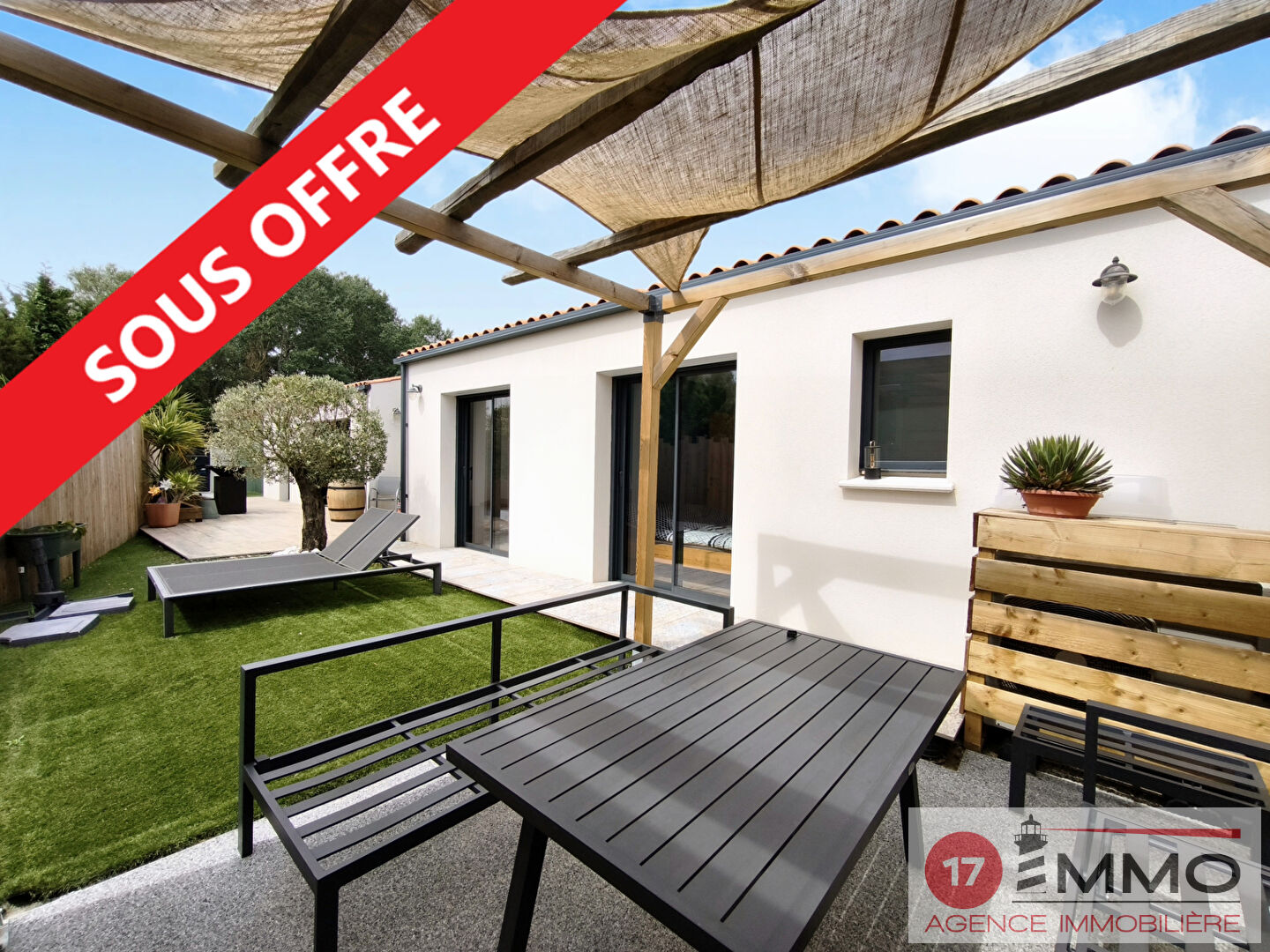 Agence immobilière de 
 17 IMMO - 17 IMMO 
