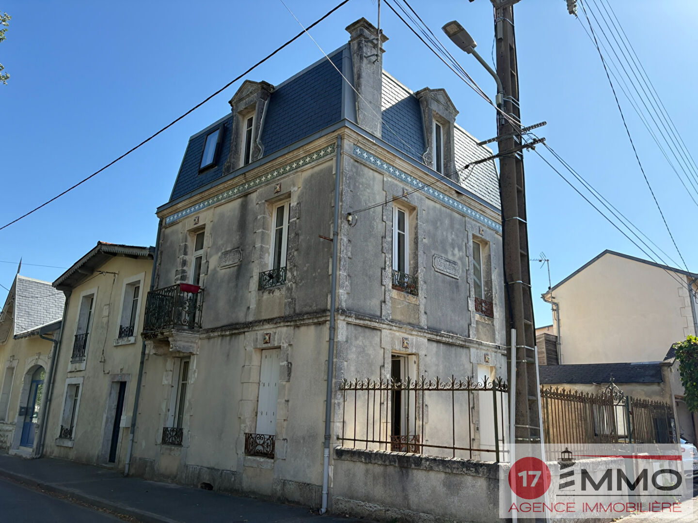 Agence immobilière de 
 17 IMMO - 17 IMMO 
