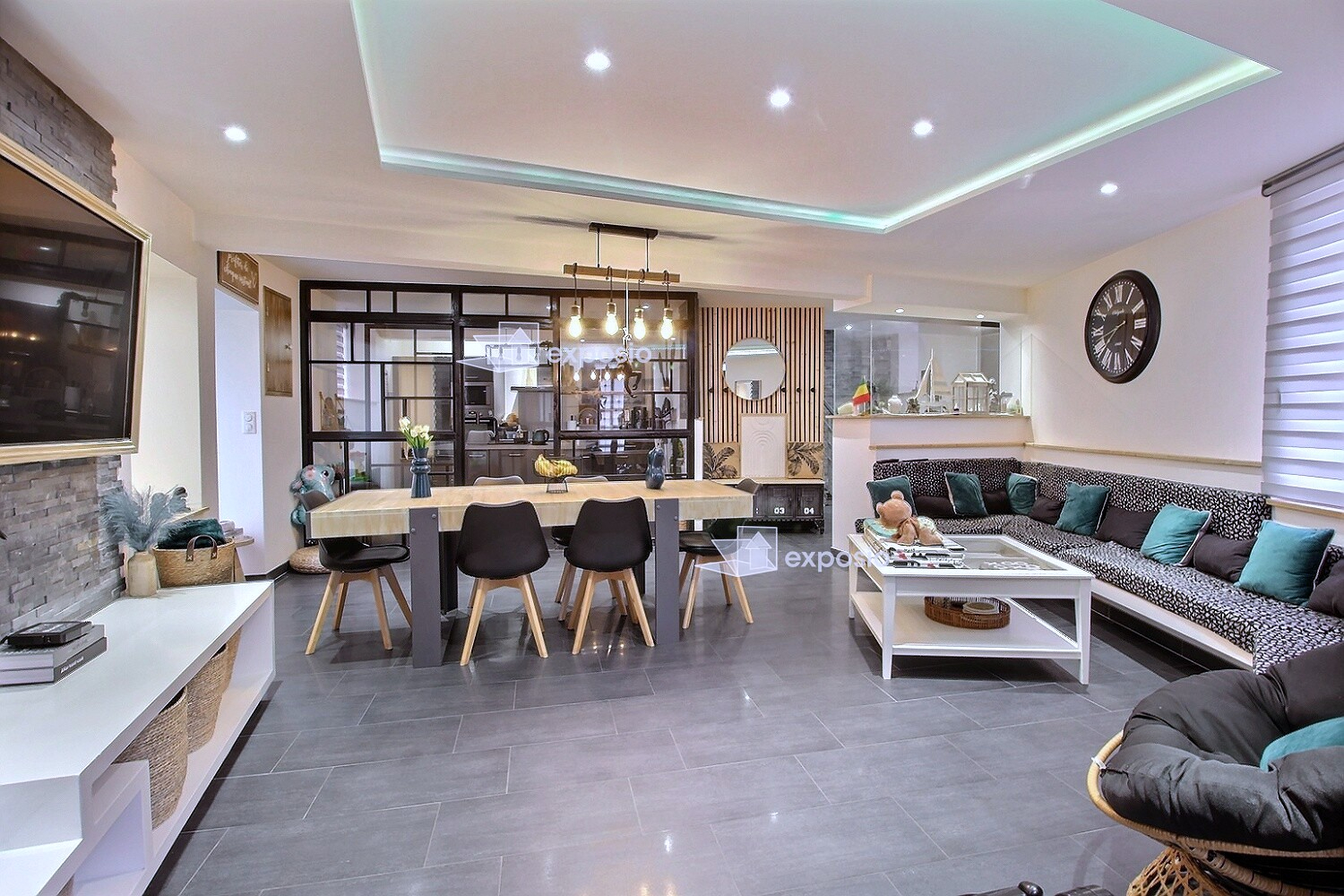 Maison rénovée . Niort Souché . 3 chambres + bureau , garage et terrain