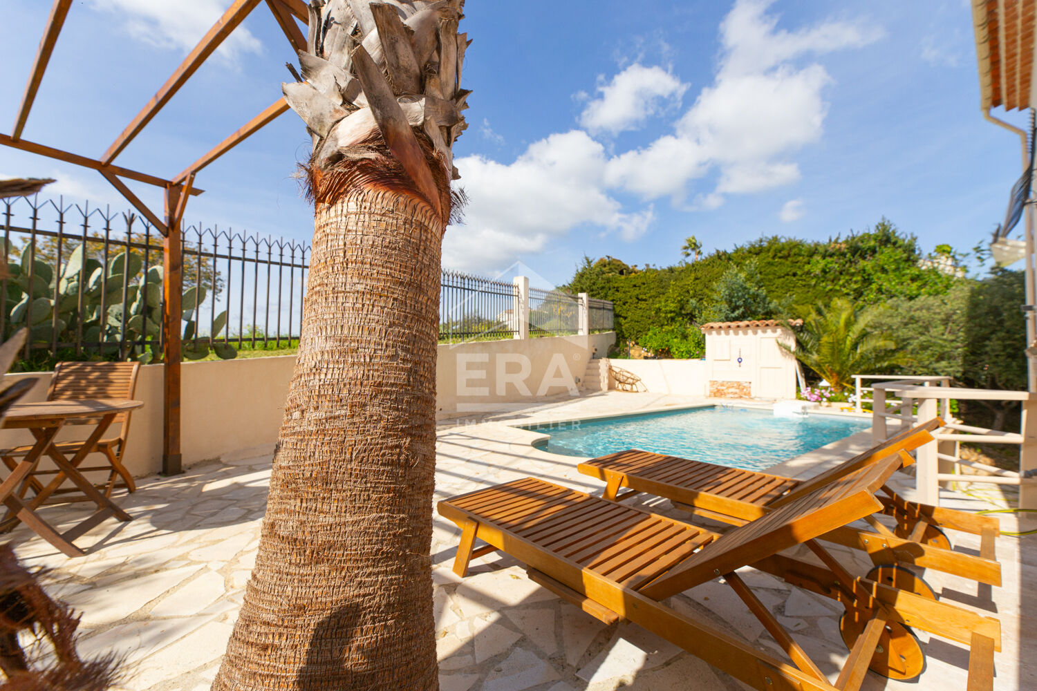 Photo Maison Mandelieu La Napoule 7 pièce(s) 210 m2 image 2/6