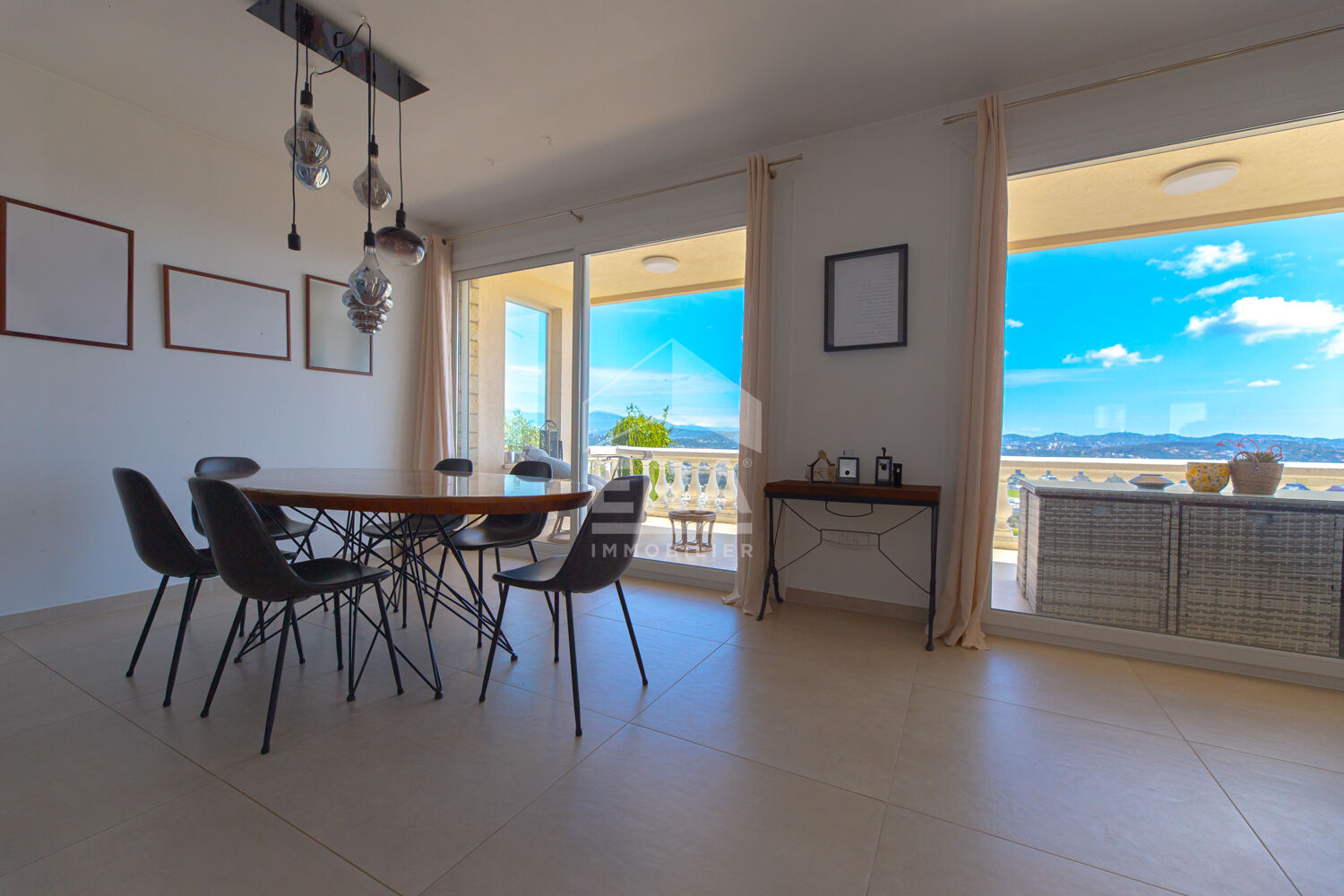 Photo Maison Mandelieu La Napoule 7 pièce(s) 210 m2 image 6/6