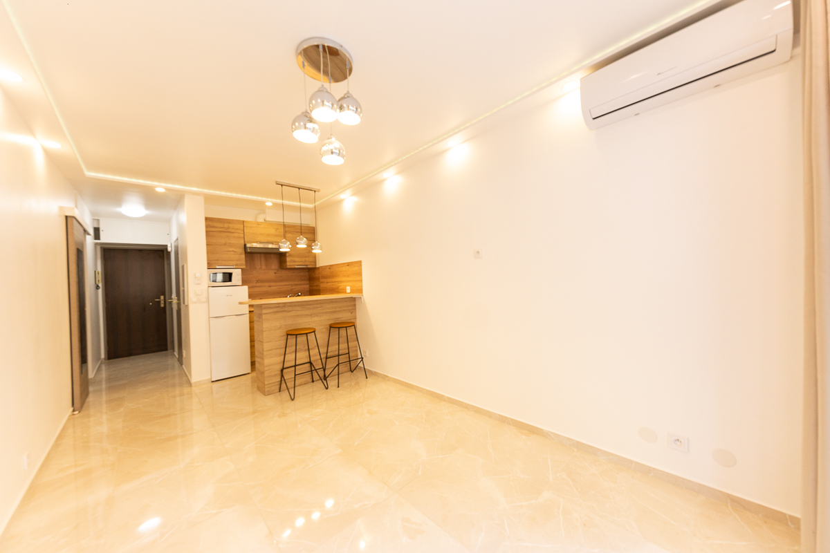 Appartement Cannes 1 pièce + alcôve de 26.01 m2