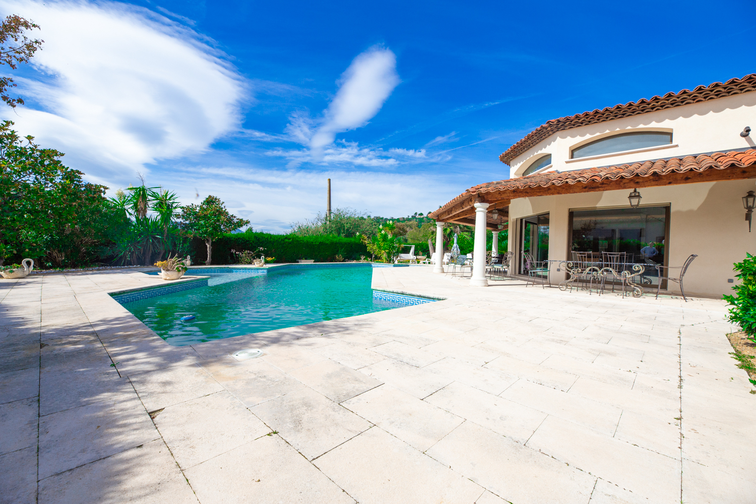 Photo Villa de 296 m² à Mandelieu La Napoule image 2/6