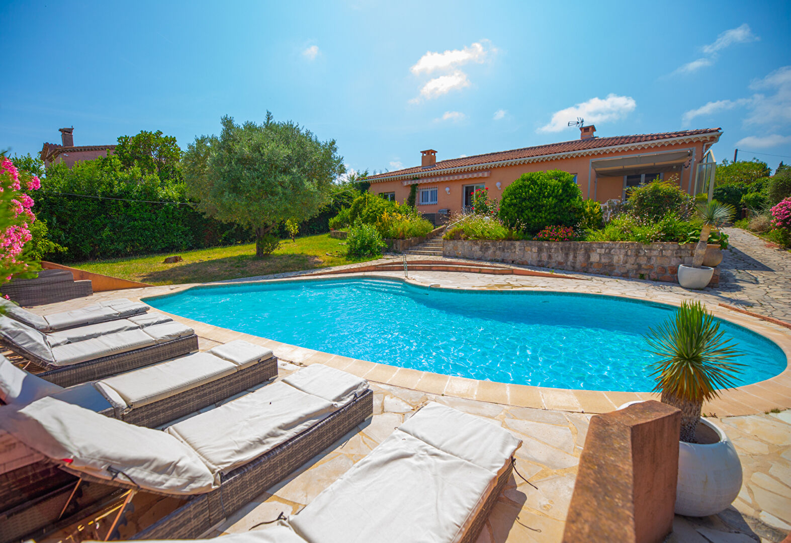 Photo Villa Mandelieu La Napoule 5 pièces quartier recherché image 1/6