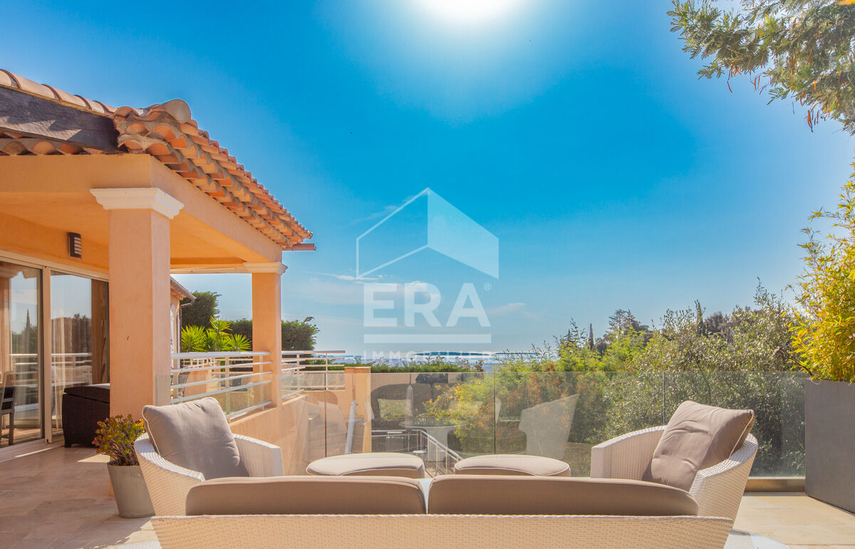 Photo Maison Mandelieu La Napoule 6 pièce(s) 220 m2 image 2/6