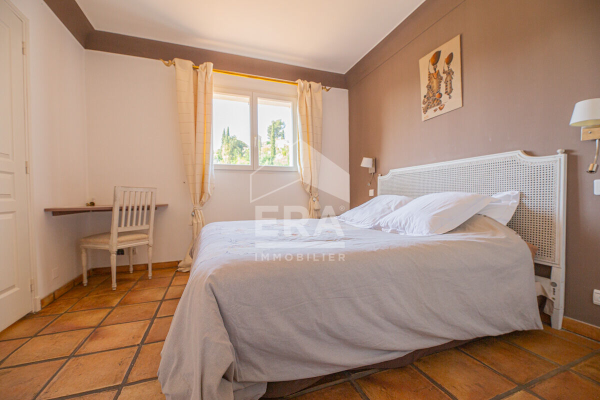 Photo Maison Mandelieu La Napoule 6 pièce(s) 220 m2 image 6/6