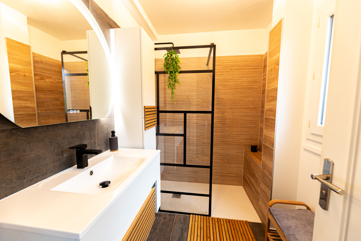 Photo Appartement Mandelieu La Napoule 2 pièce(s) de 61m2 dans une résidence de standing avec piscine image 4/5