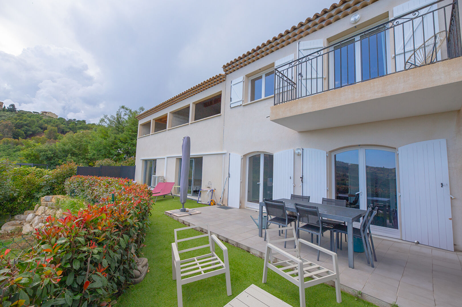 Maison Pegomas vue mer et tanneron