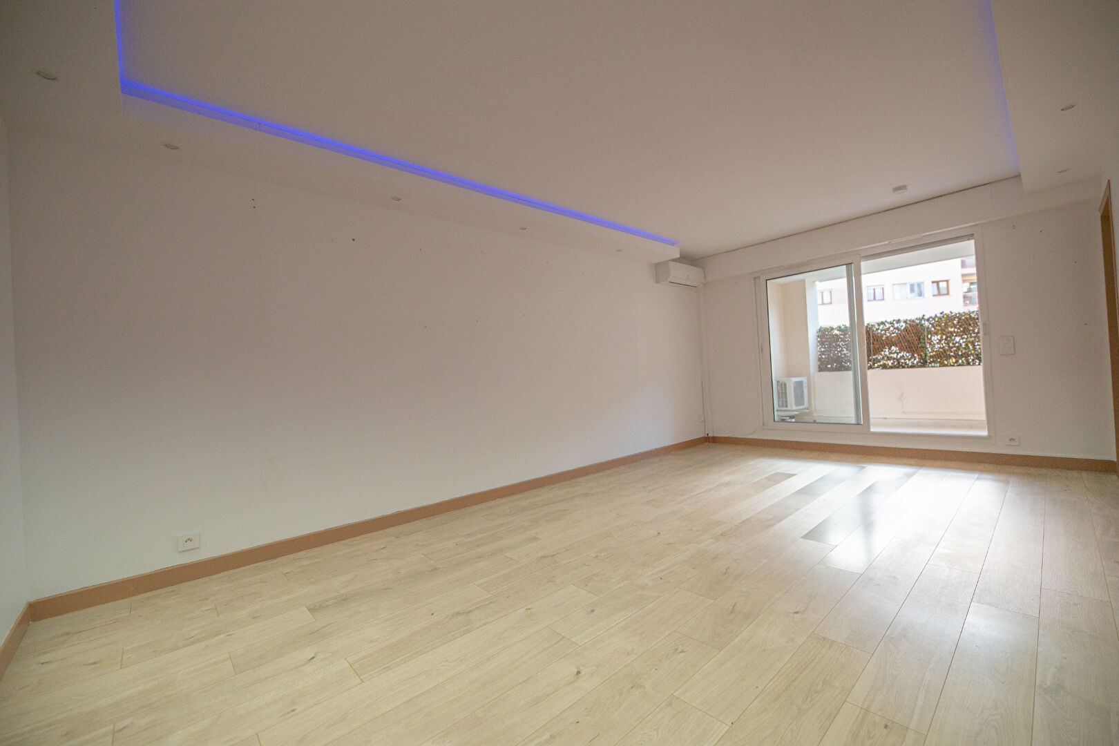 Grand studio Mandelieu la Napoule