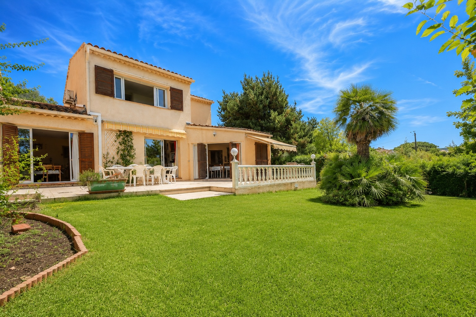 MANDELIEU-LA-NAPOULE ? MINELLE | MAISON 152 M² ? TERRAIN 705 M² ? PISCINE & TENNIS ? GARAGE