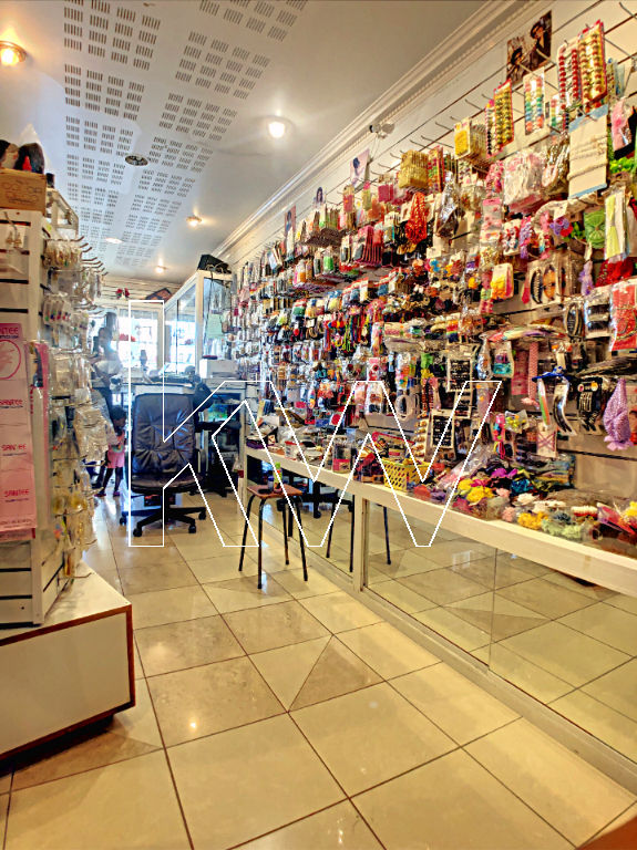 Local commercial de 50 m2 en plein coeur de Sainte Rose SainteRose 97115