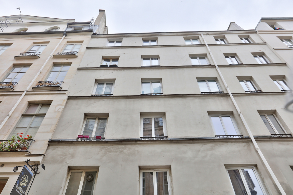 64 Rue Jean Jacques Rousseau 75001 Paris 75001 | Jean-Jacques Rousseau | Louvre-Rivoli Paris 75000