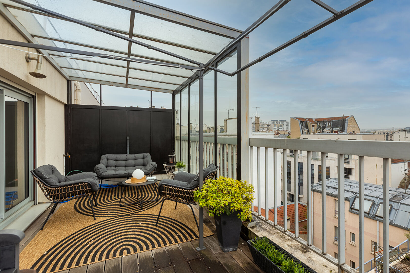 Agence immobilière de 
 LES LOGES IMMOBILIER WAGRAM - Les loges immobilier Wagram 
