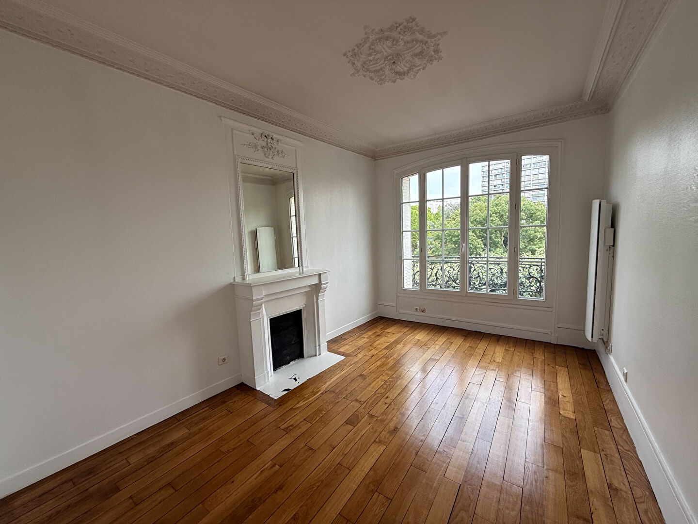 Agence immobilière de 
 LES LOGES IMMOBILIER WAGRAM - Les loges immobilier Wagram 
