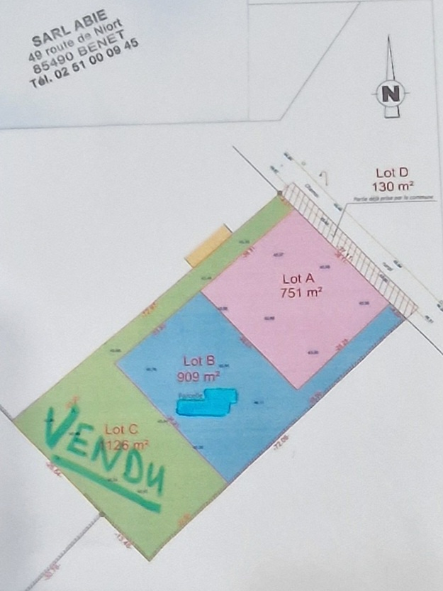 Photo Terrain constructible sur la commune de Benet de 909 m2 image 2/2