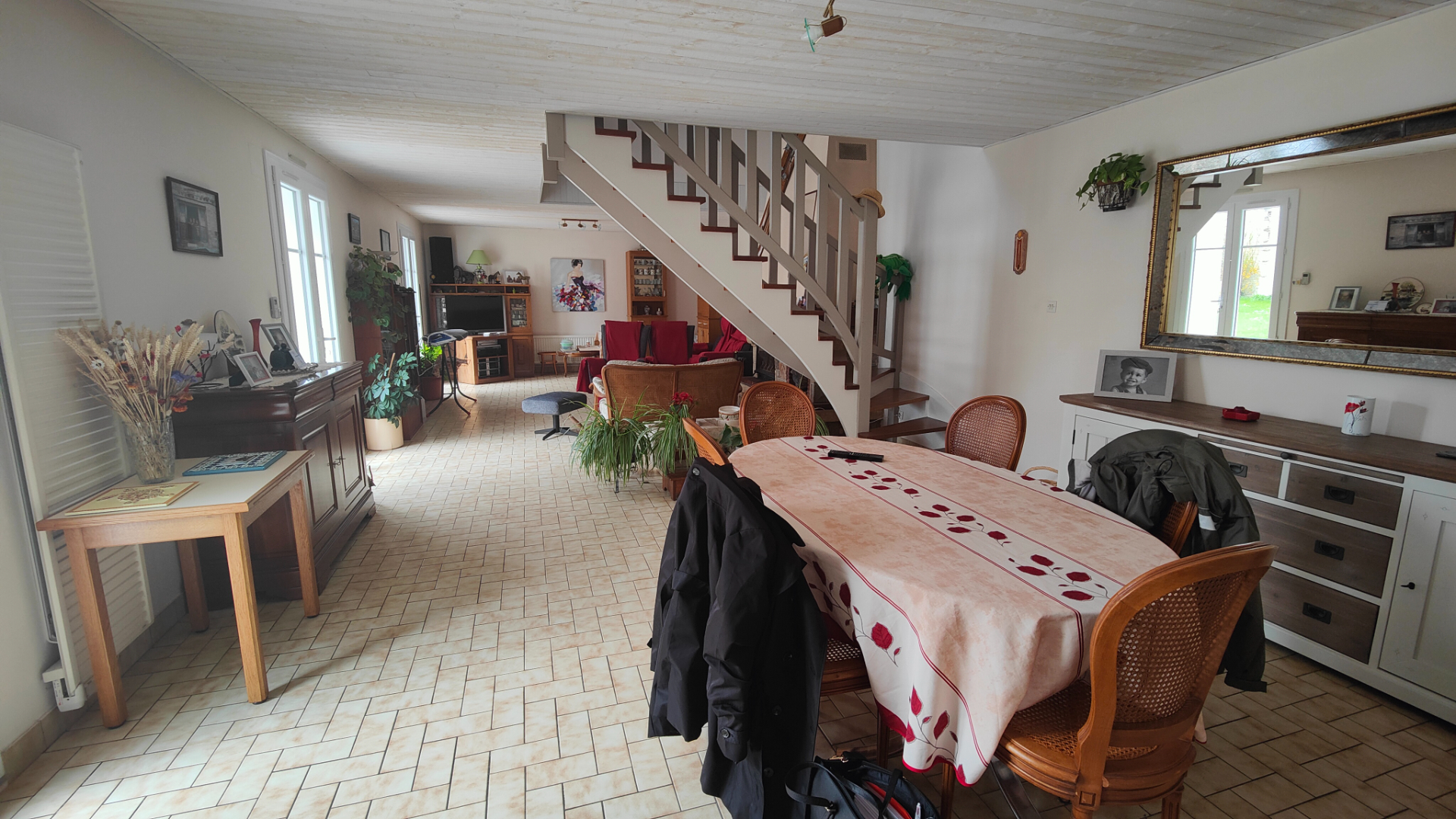 Photo Maison en pierre et gîte à Saint Hilaire La Palud image 3/6