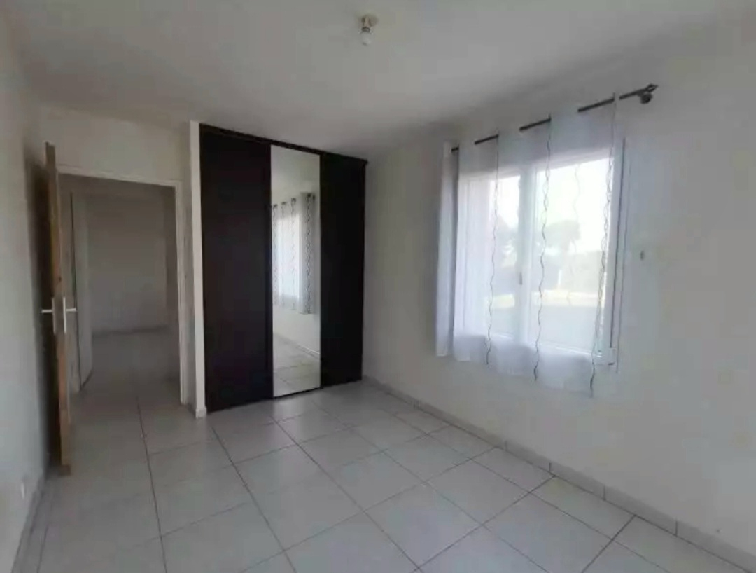 Photo Pavillon plain-pied 4 Chambres Tallud Sainte Gemme 120 m2 image 6/6