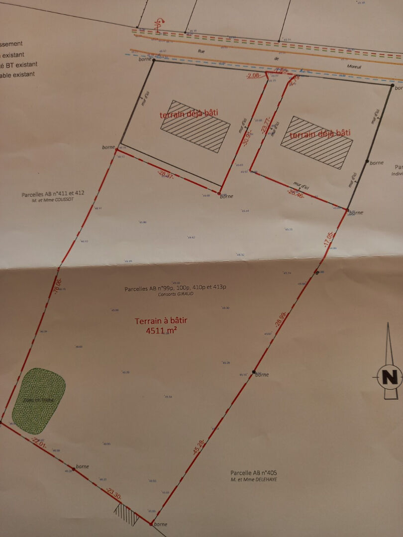 Photo Terrain constructible sur  Petosse de 4514 M² image 2/4