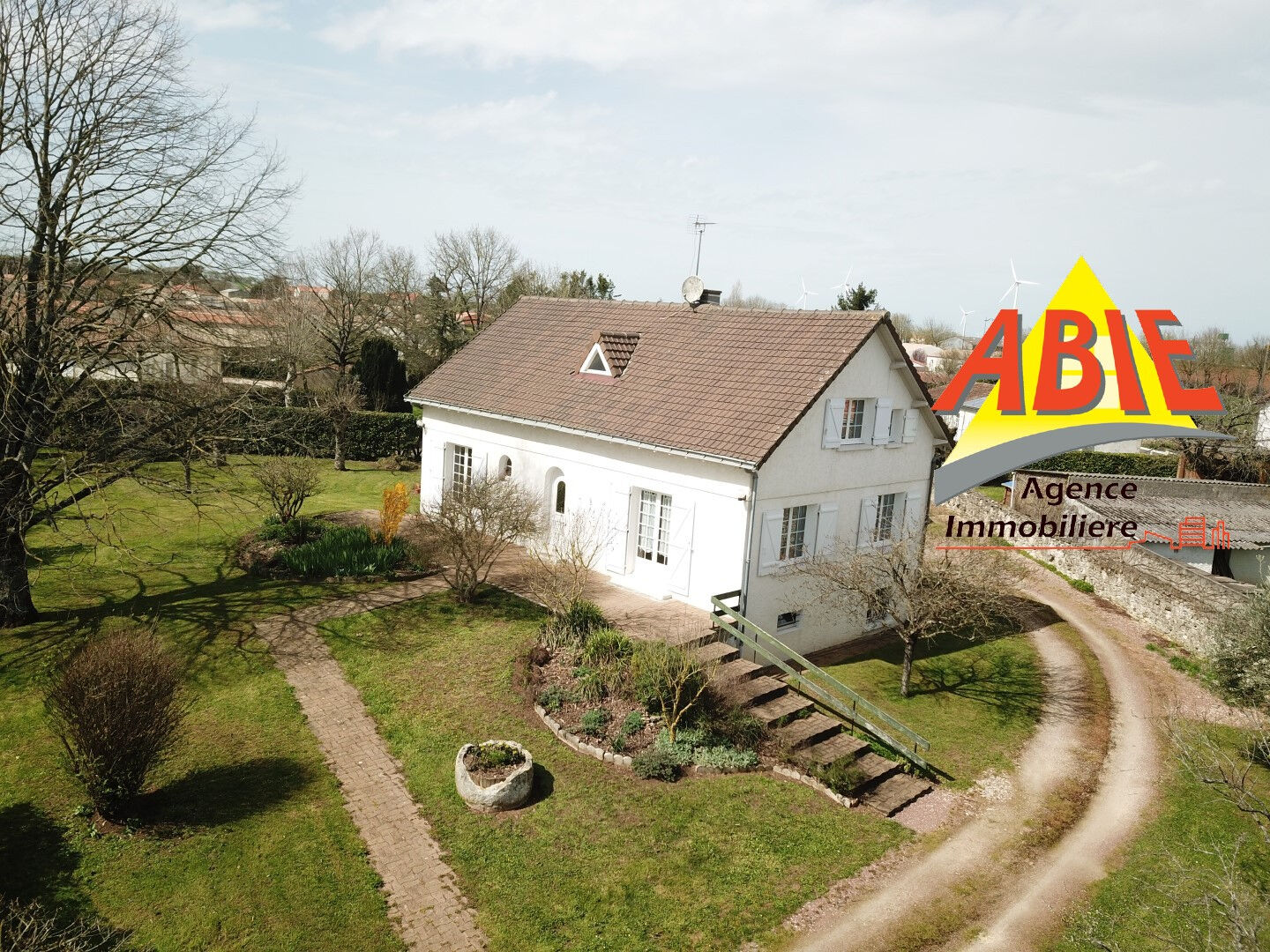 Maison Benet 8 pièce(s)