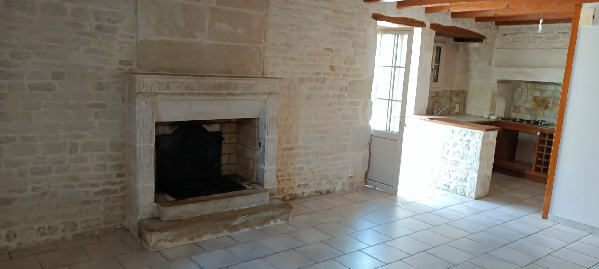 Photo Maison en pierre  5 pièces de 101 m2  à FRONTENAY Rohan Rohan image 5/6