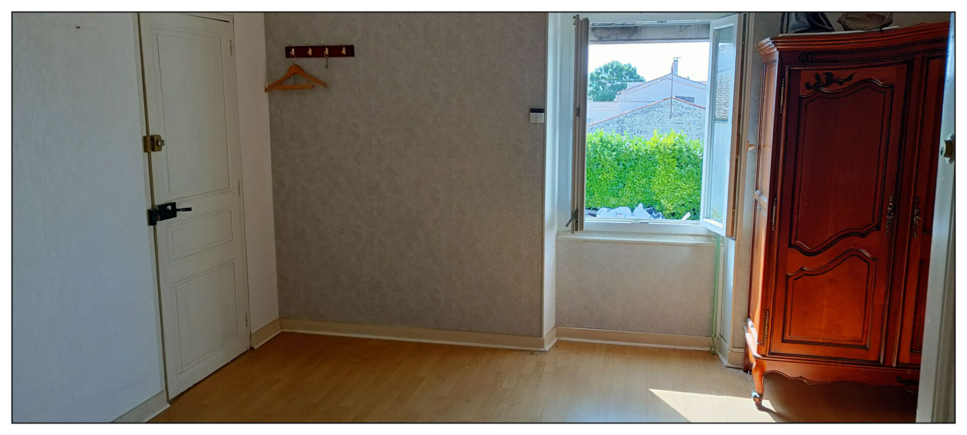 Photo Maison Saint Hilaire La Palud 10 pièce(s) 263 m2 image 4/6