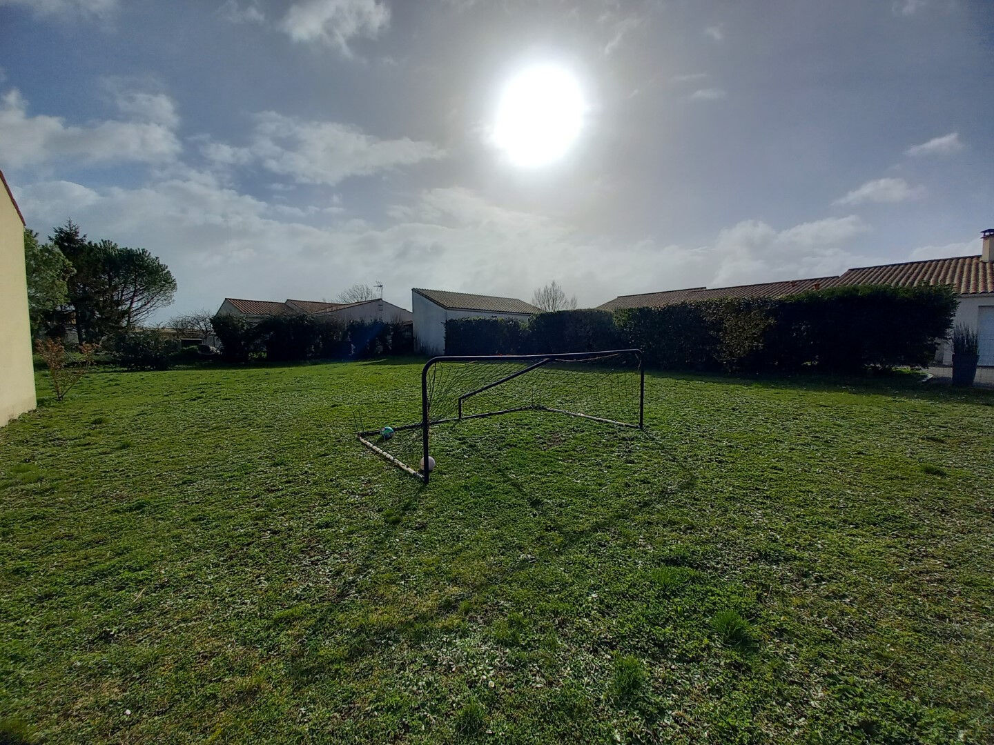 Photo Terrain constructible bourg Frontenay Rohan Rohan image 3/3