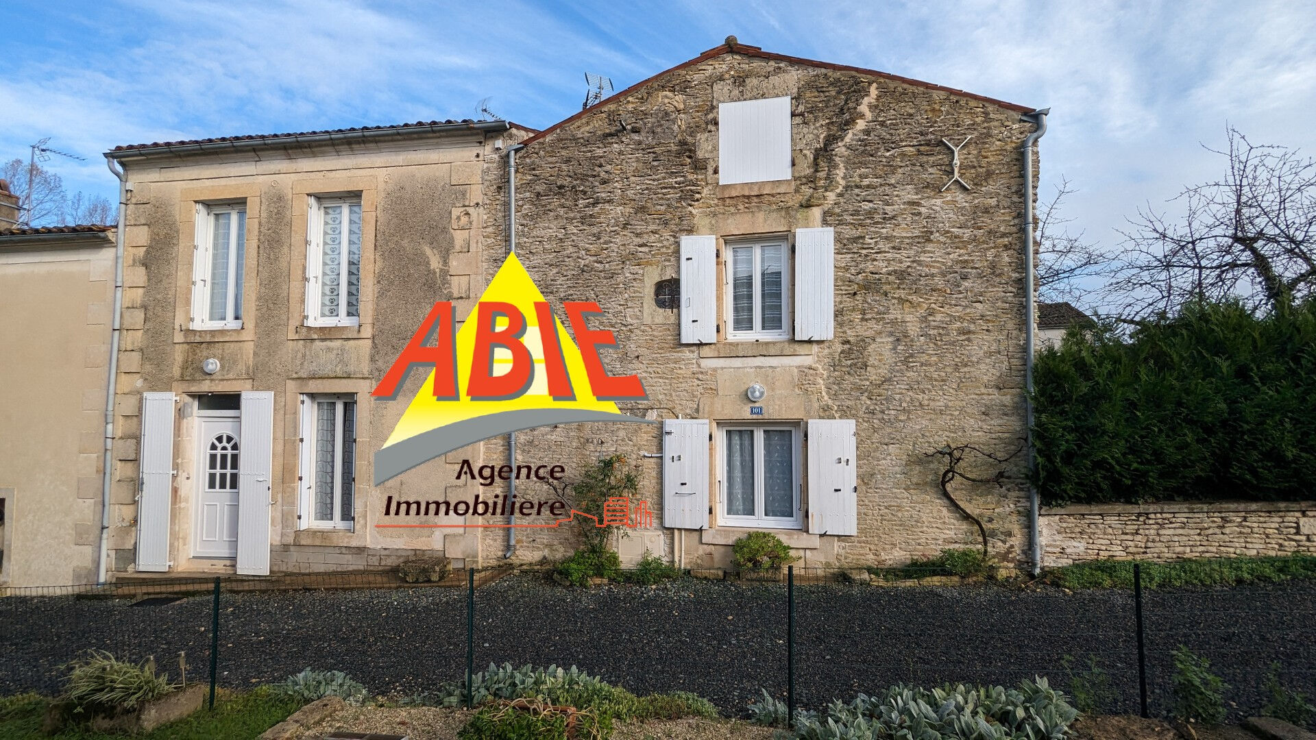 Maison Arcais 4 pièce(s) 95 m2