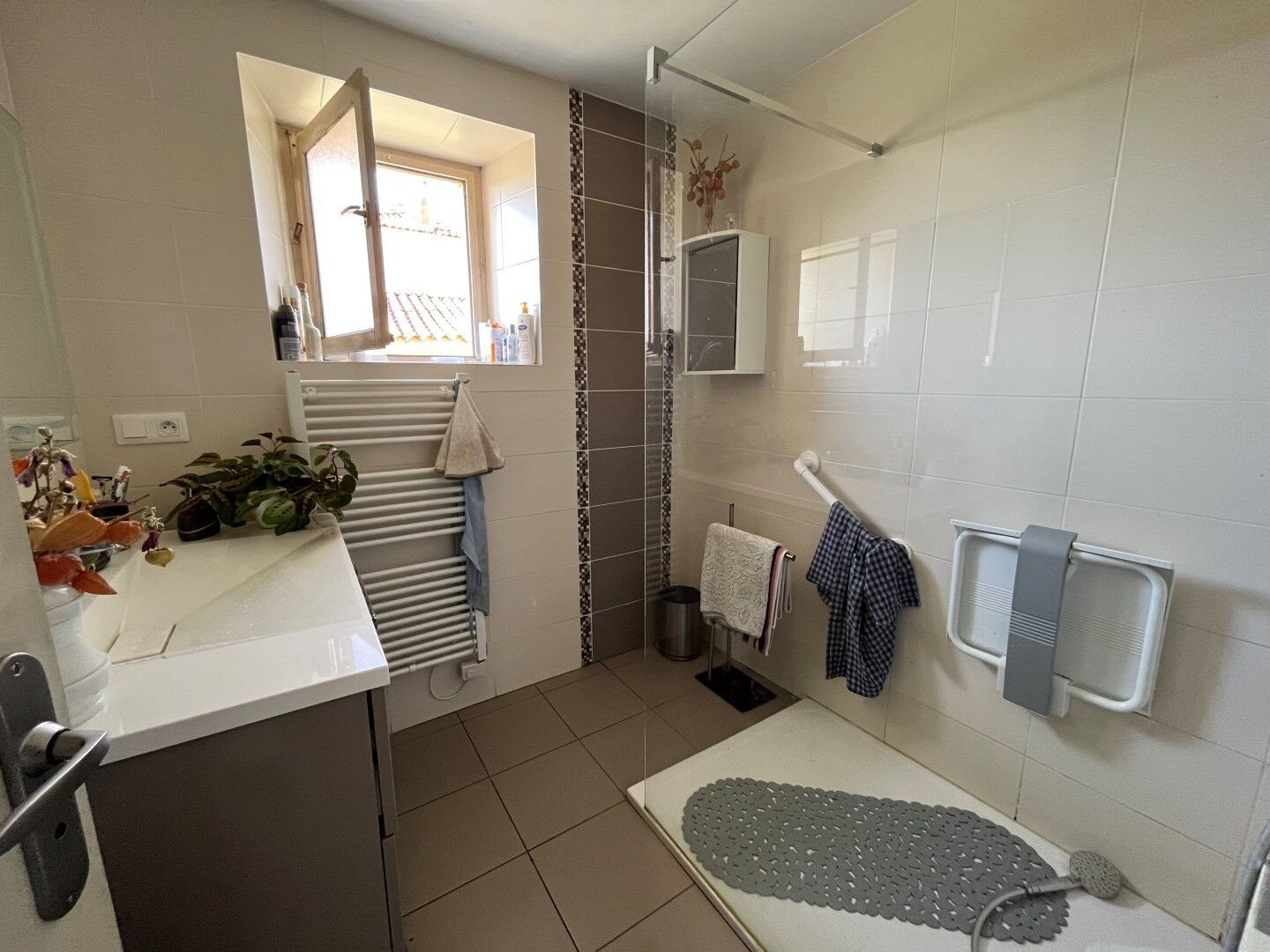 Photo Maison Saint Martin Des Fontaines 7 pièce(s) 150 m2 image 6/6