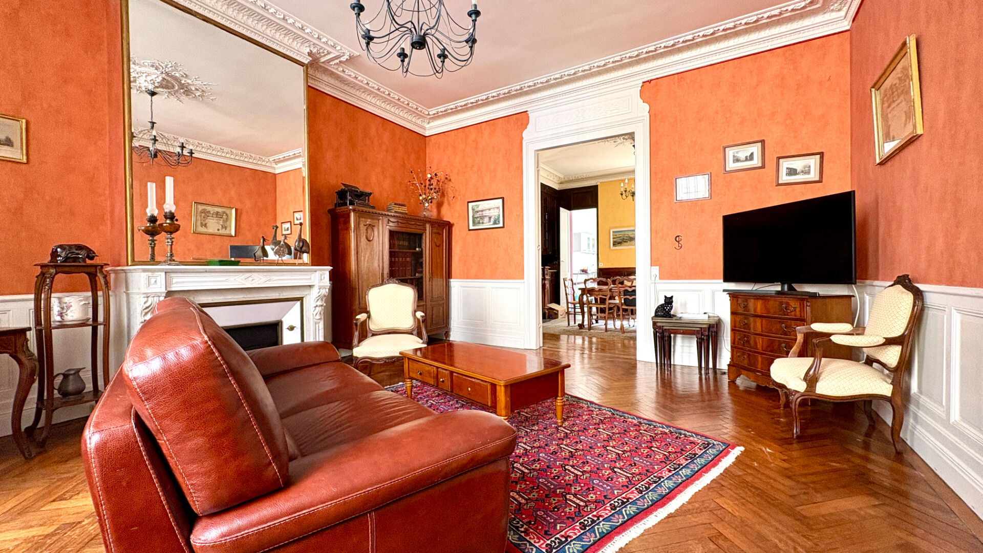 Photo Maison Bourgeoise St Genès 8 pièces - 179 m2 image 3/6