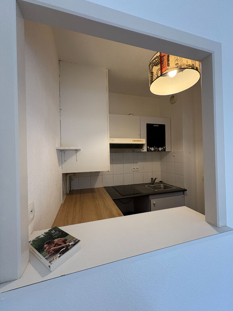 Photo Lumineux T2 de 35 m² avec terrasse et parking image 3/6