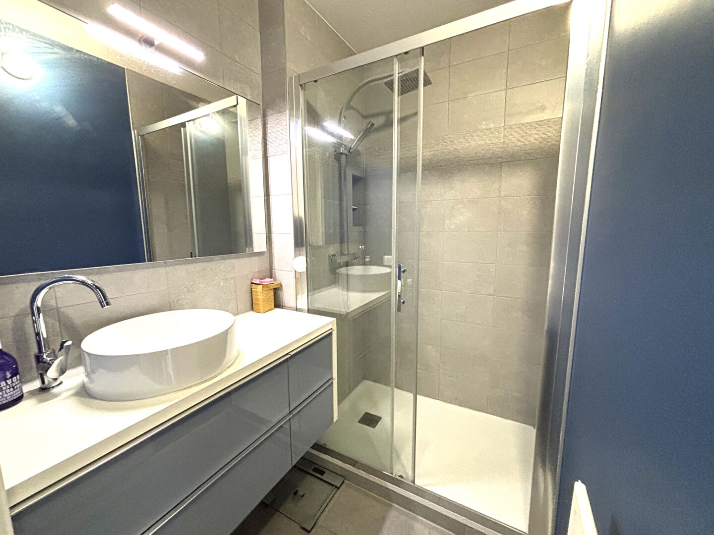 Photo Appartement T2 entièrement rénové secteur proche centre-ville. image 6/6