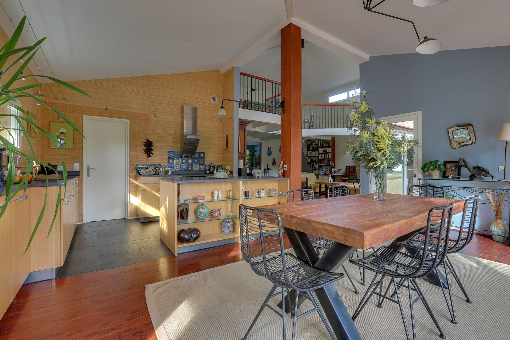 Photo Belle villa dans les pins image 2/6