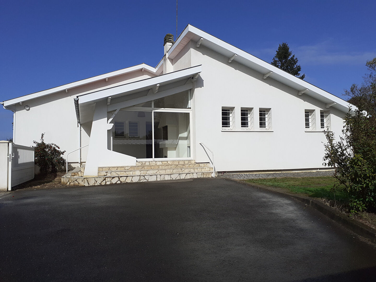 Location - Maison - SEYRESSE