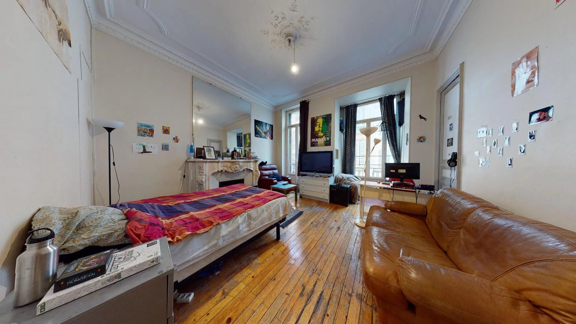 Photo T6 Rue Paradis image 1/5