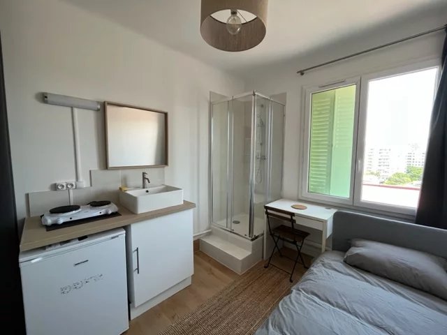 Photo Chambre de bonne Le Prado image 4/4