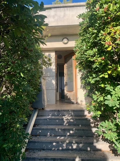 Photo Villa Années 50 avec studio garage et dépendances image 2/6