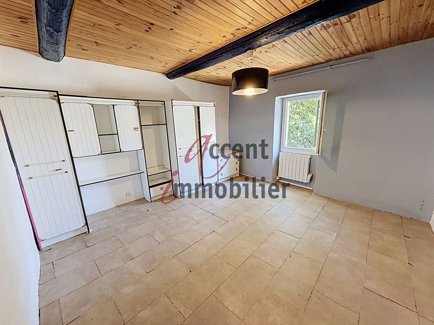 Maison 114 m² avec une cour, 3 chambres et atelier de 50m²