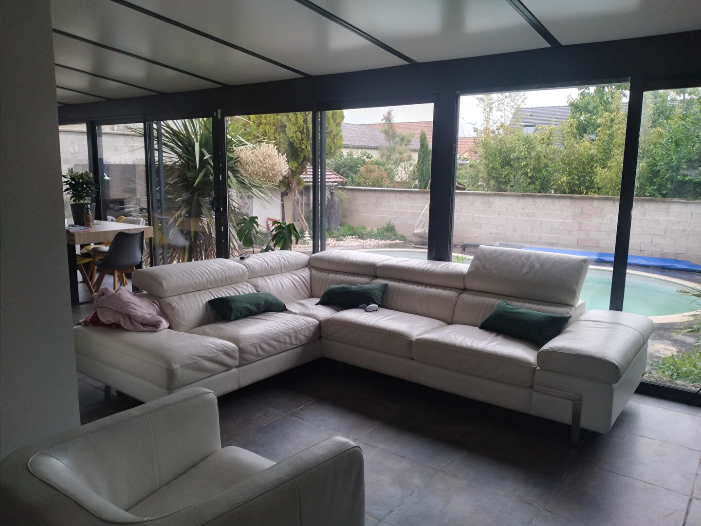 Grande maison  familiale155 M²  Mezieres sur seine centre  5 Chambres