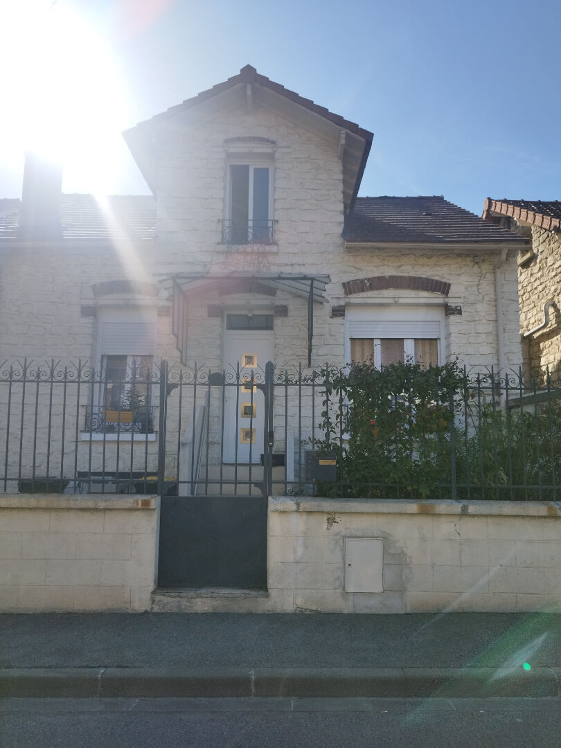 Photo CENTRE VILLE , LES MARTRAITS  MAISON  EN PIERRE image 2/2