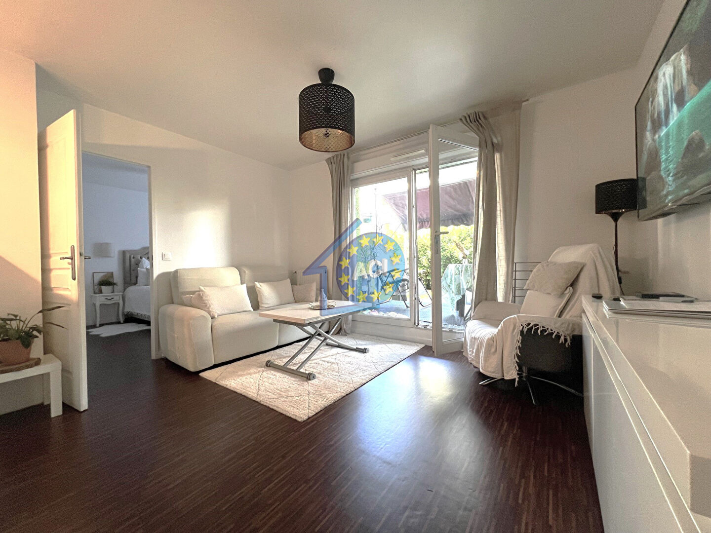 Photo Appartement Mantes La Jolie 2 pièces 40 m², parking, Val Fourré image 2/6