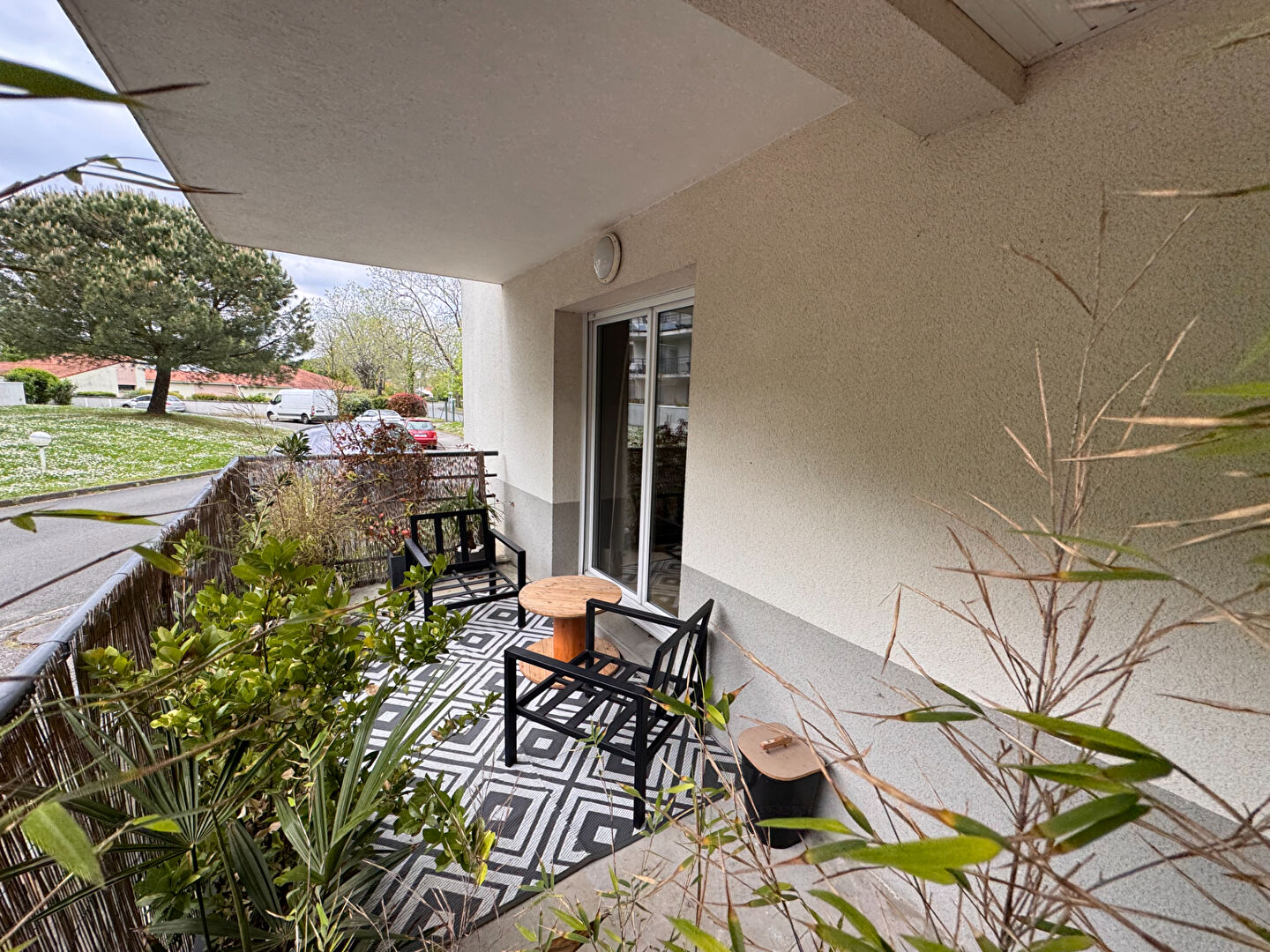 Photo LA ROCHE SUR YON -  A 2 PAS DU CENTRE-VILLE - RAVISSANT T2 image 5/5