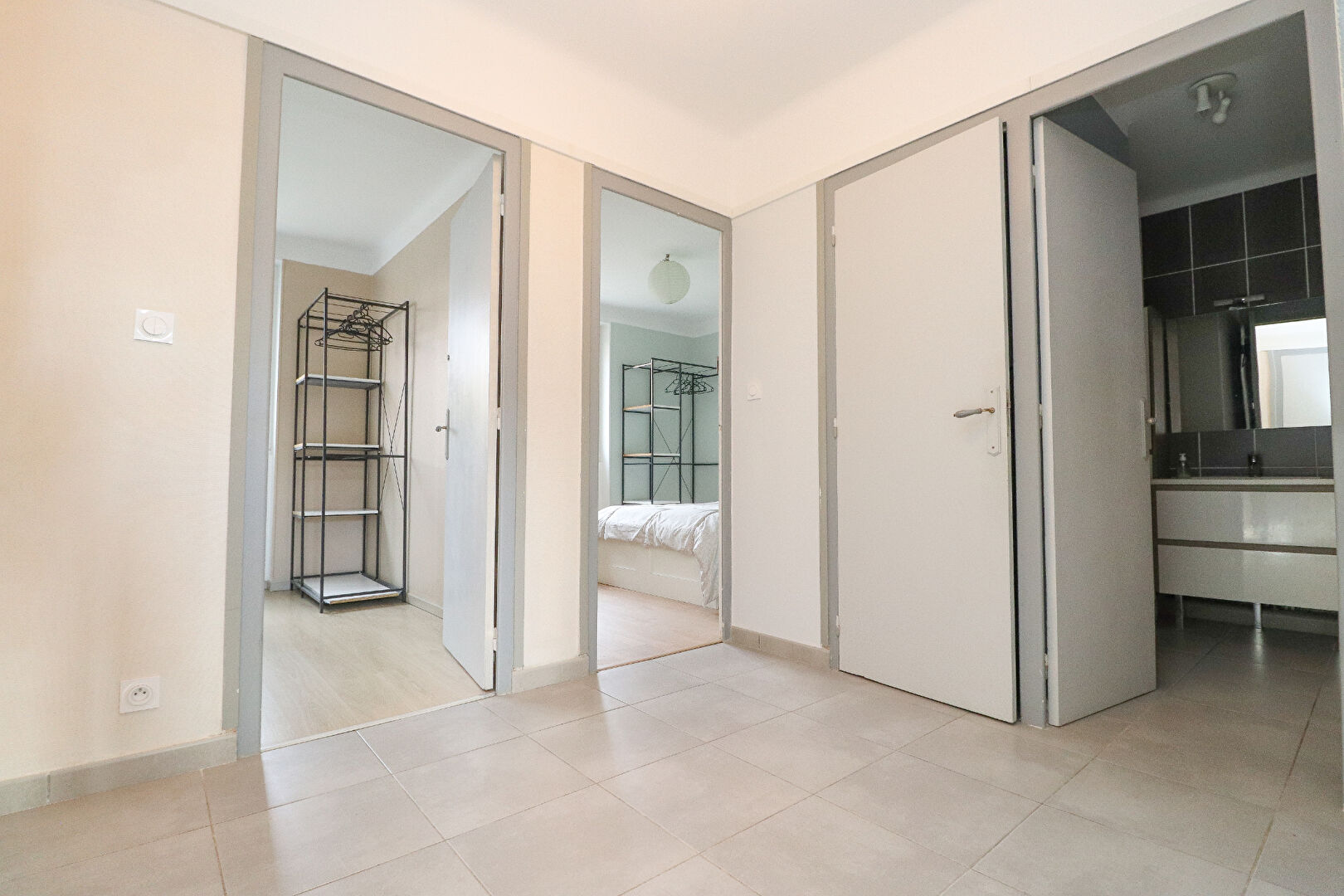 Photo APPARTEMENT TYPE 4 - DIJON FACULTES image 4/6