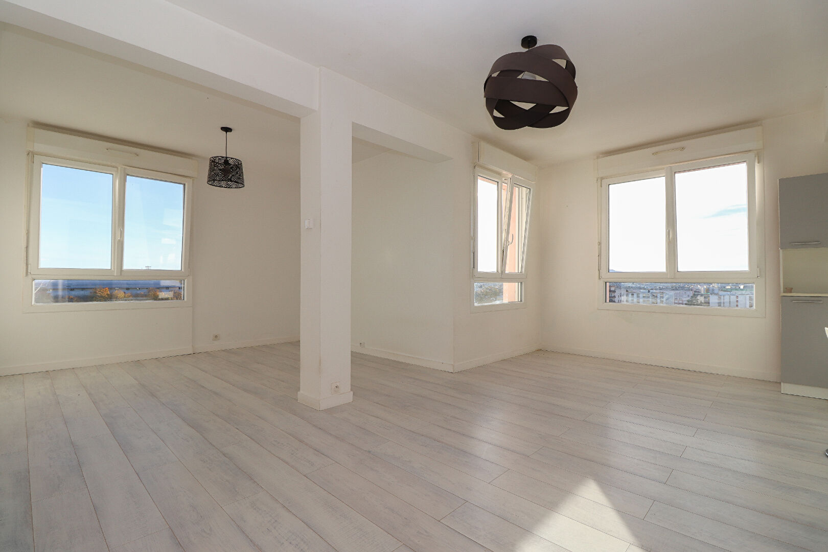 APPARTEMENT TYPE 4 - DIJON MONTMUZARD