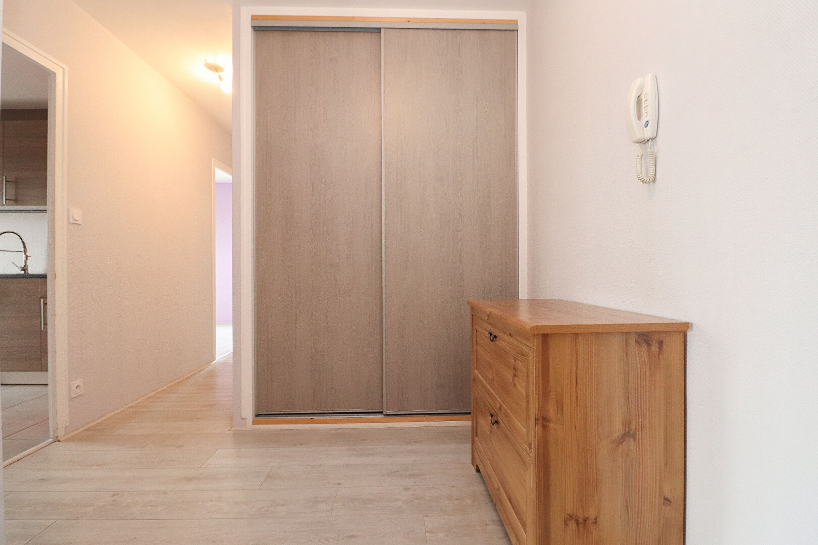 Photo APPARTEMENT TYPE 2 - FONTAINE LES DIJON image 4/6