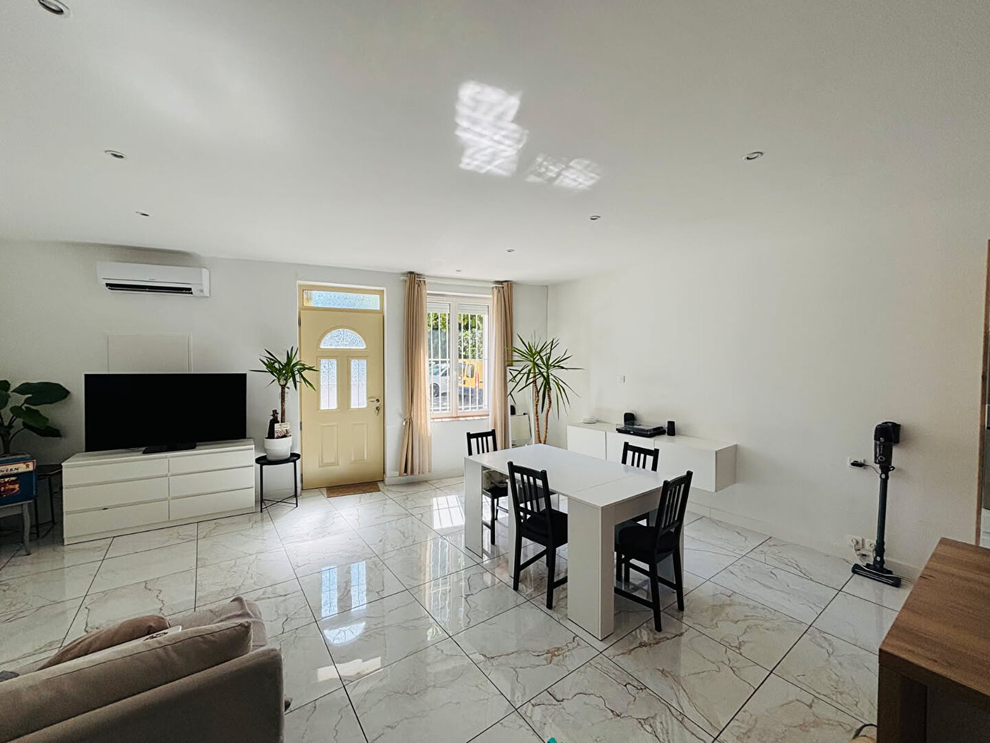 MAISON DE VILLE T4 AUX CAMOINS