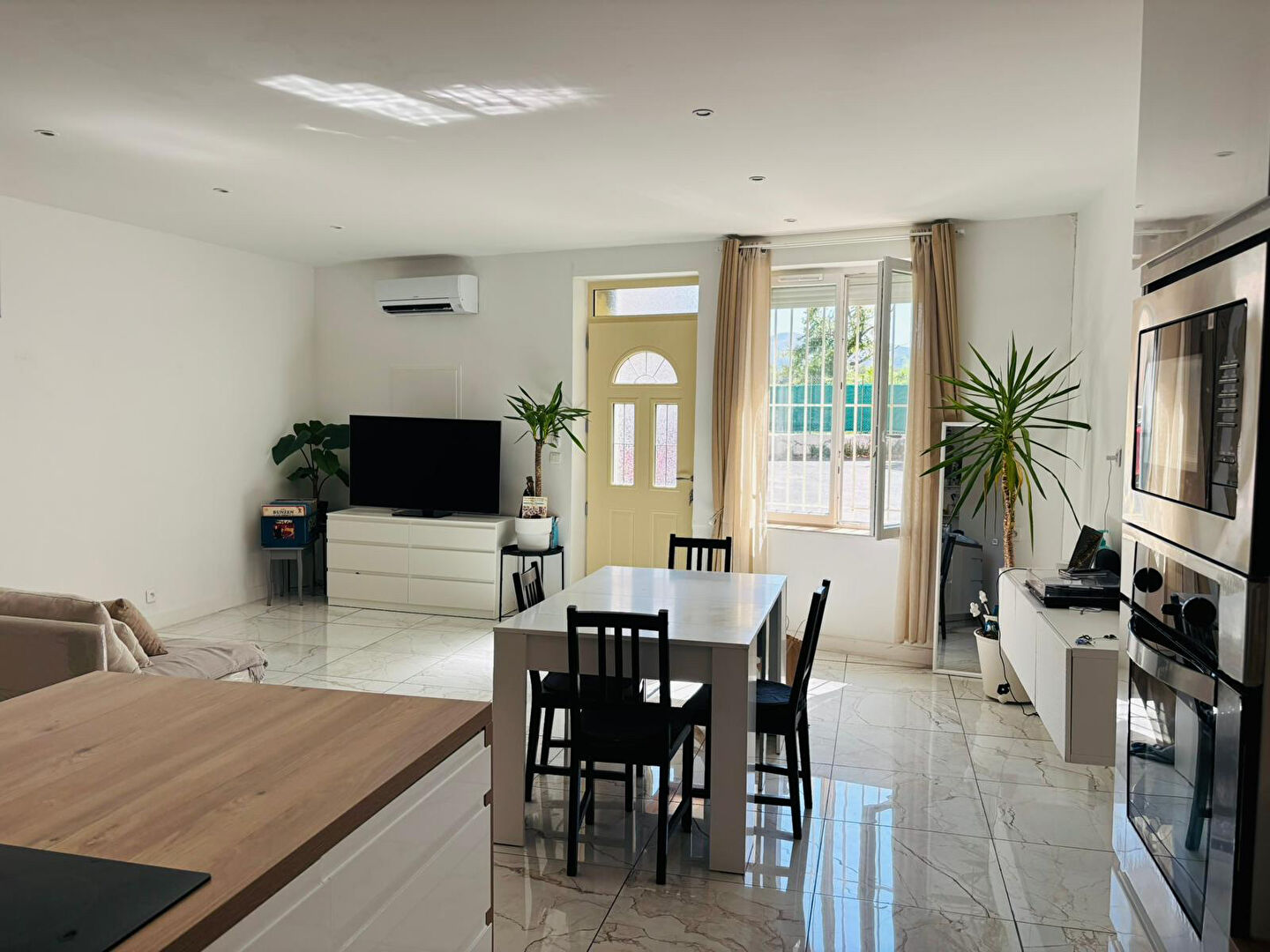 MAISON DE VILLE T4 AUX CAMOINS