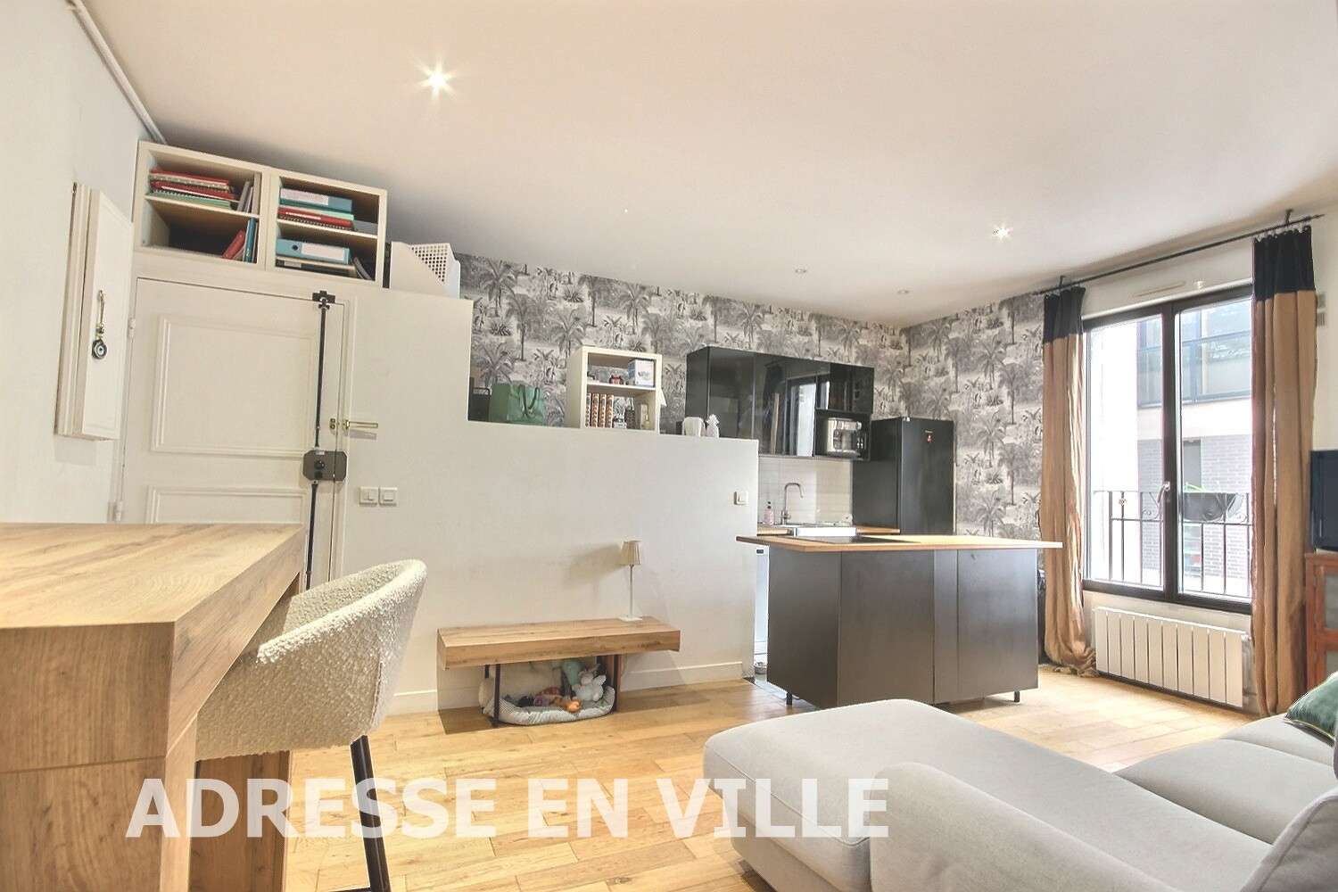 Agence immobilière de 
 ADRESSE EN VILLE - Adresse en ville 
