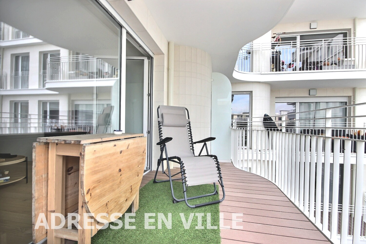 Agence immobilière de 
 ADRESSE EN VILLE - Adresse en ville 
