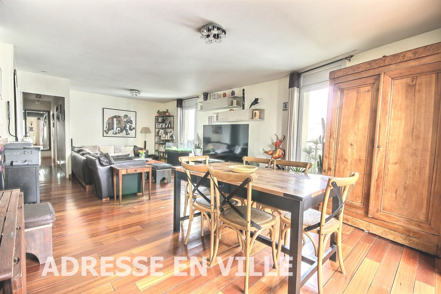 3/4 pièces de 79m2 avec balcon cave et parking, 2004