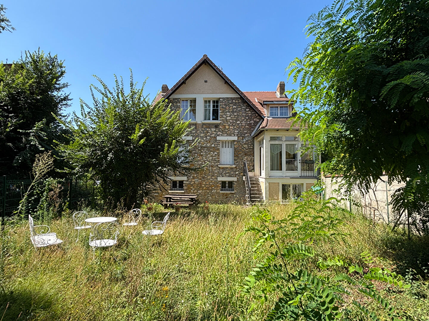 Agence immobilière de 
 ADRESSE EN VILLE - Adresse en ville 
